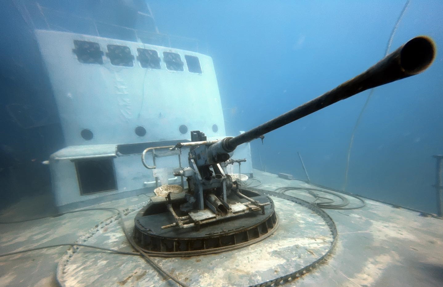 Koh Tao HTMS Suphairin and HTMS Hanhak Sattru Gun 2 Shipwrecks Koh Tao Thailand